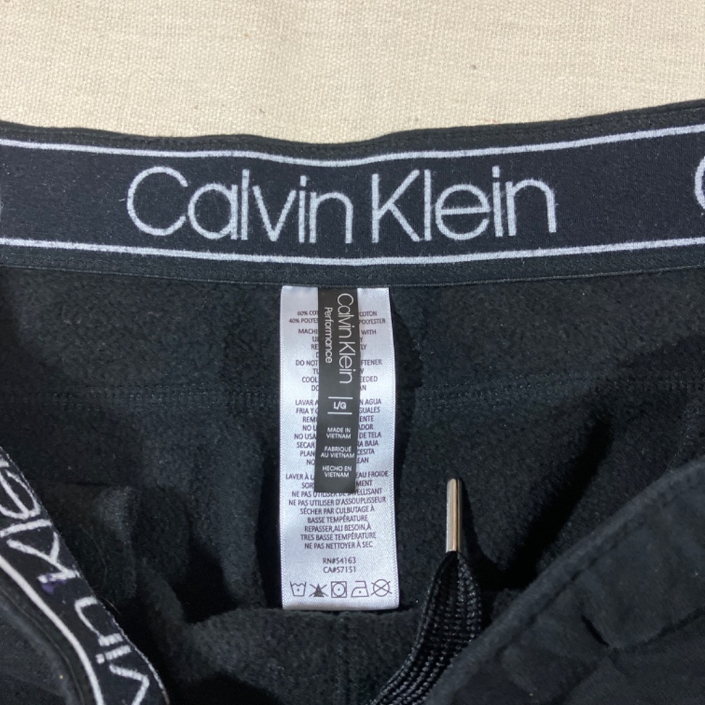 Calvin Klein Performance sweatpants - Picture 3 of 4